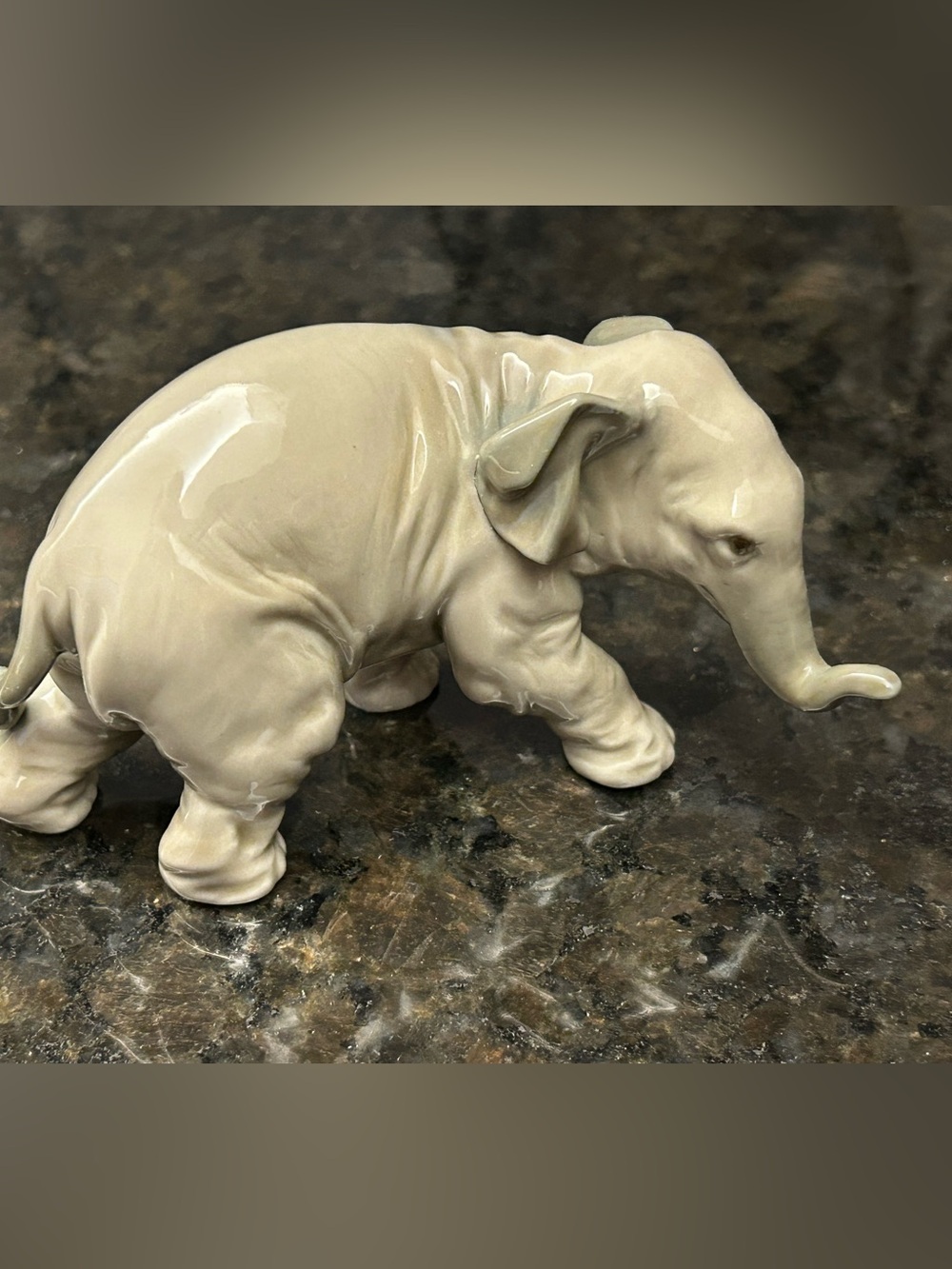 Lladro Gray Mini Elephant Figurine - Retired